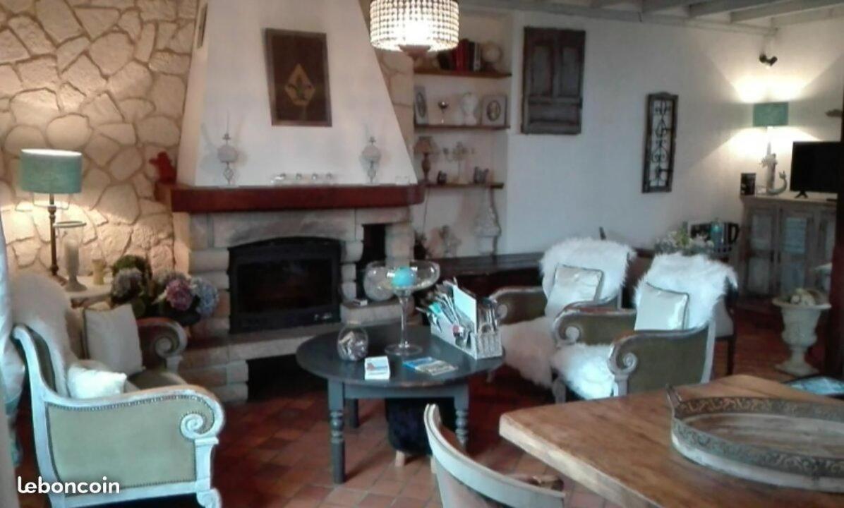 Domaine Du Mont Scolan Bed & Breakfast Montgardon Luaran gambar